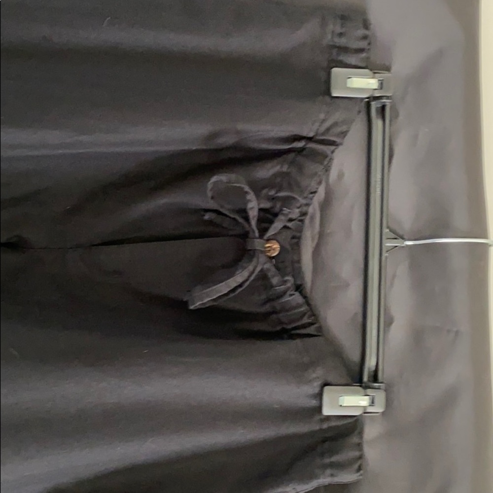 Capris - Picture 2 of 7
